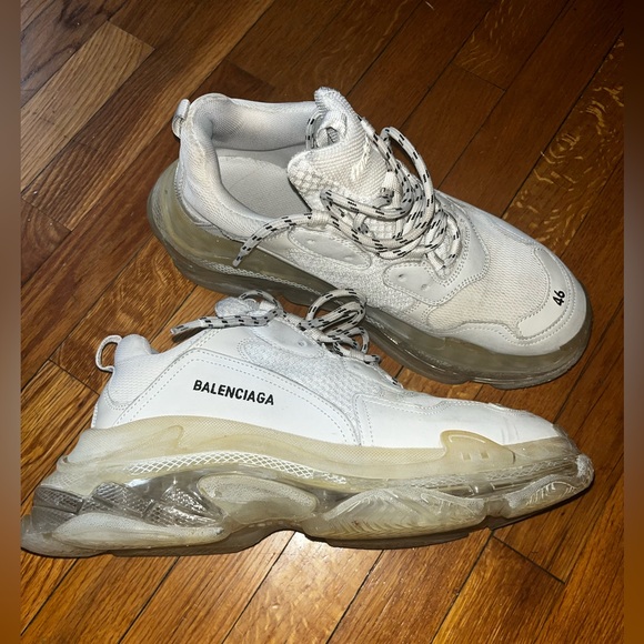BALENCIAGA TRIPLE S clear sole sneaker - Picture 2 of 15